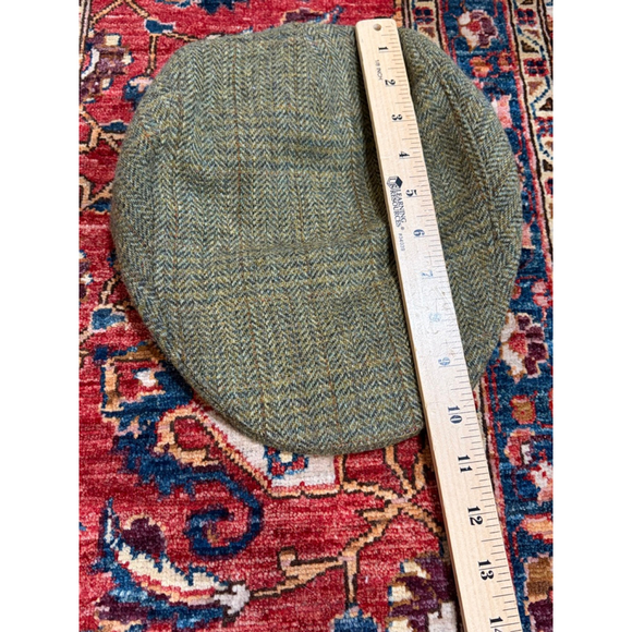 Hanna Hats Donegal Tweed Flat Cap Irish Wool Newsboy Hat Green Herringbone L - Picture 4 of 5
